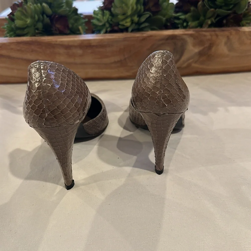 Stuart Weitzman‎ for Mr Seymour Vintage Snakeskin Heels shoes  size 8.5 EUC